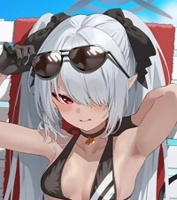 イオリ（水着）